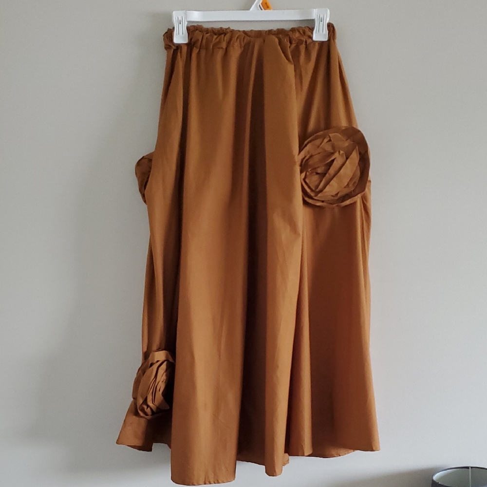 Women's Bohemian Unique Brown Maxi Skirt With Floral Accents And Pockets Sz S